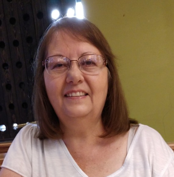 Meet your Posher, Ellen - Picture 1 of 1